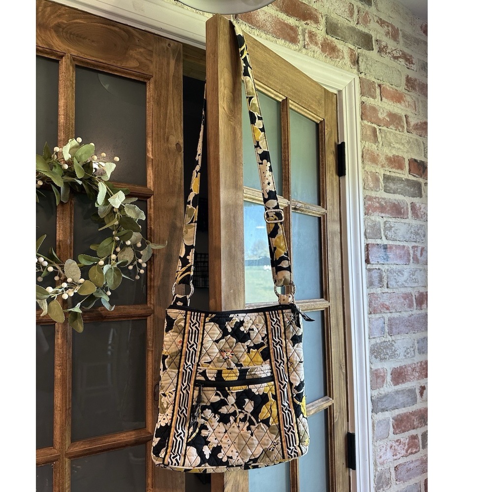 Vera Bradley Hipster Crossbody Bag Womens Medium Black Yellow Floral Quilted